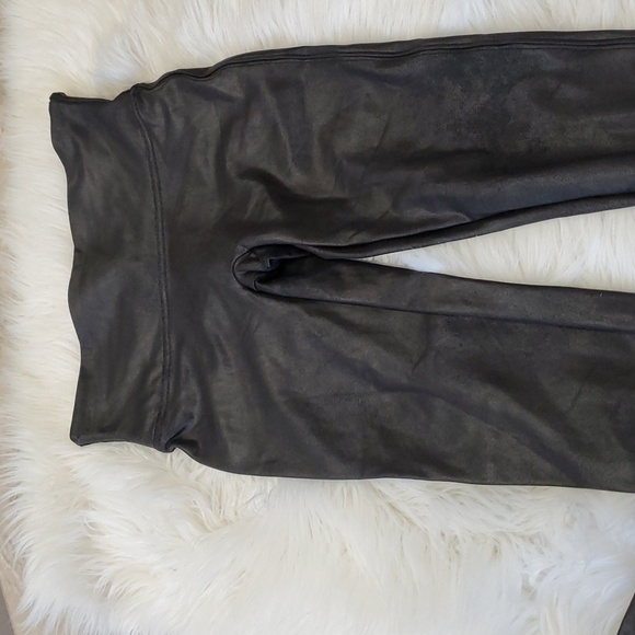 Spanx black faux leather leggings size S - Picture 2 of 13
